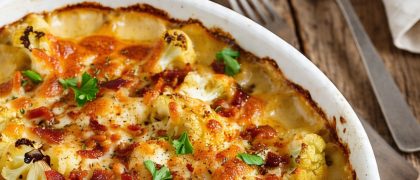 imagem apetitosa desta Couve-flor Gratinada com Bacon e Queijo